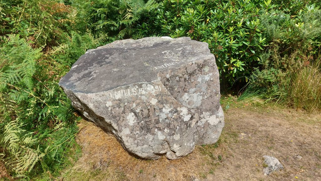 3c. Hunters Stone