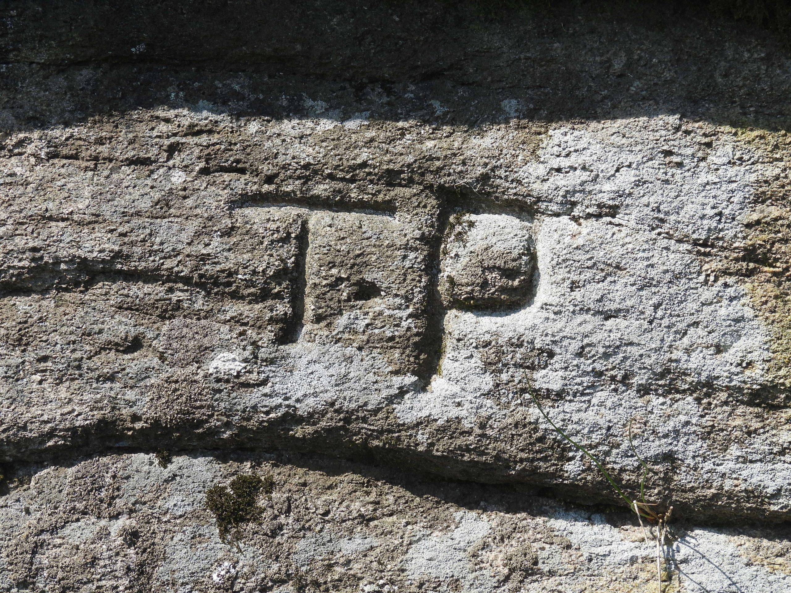 2. Hound Tor 'TP' Inscription b