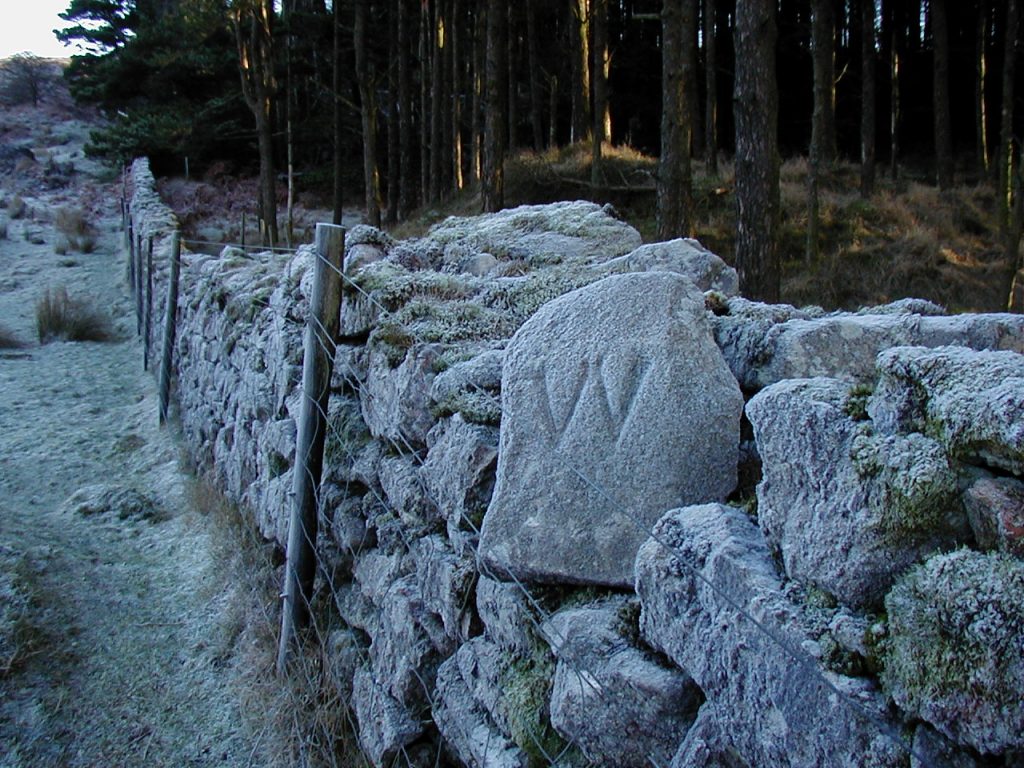 26a. W Bound Stone