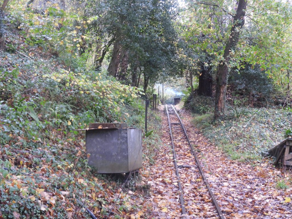 15a. Incline Tramway near bottom