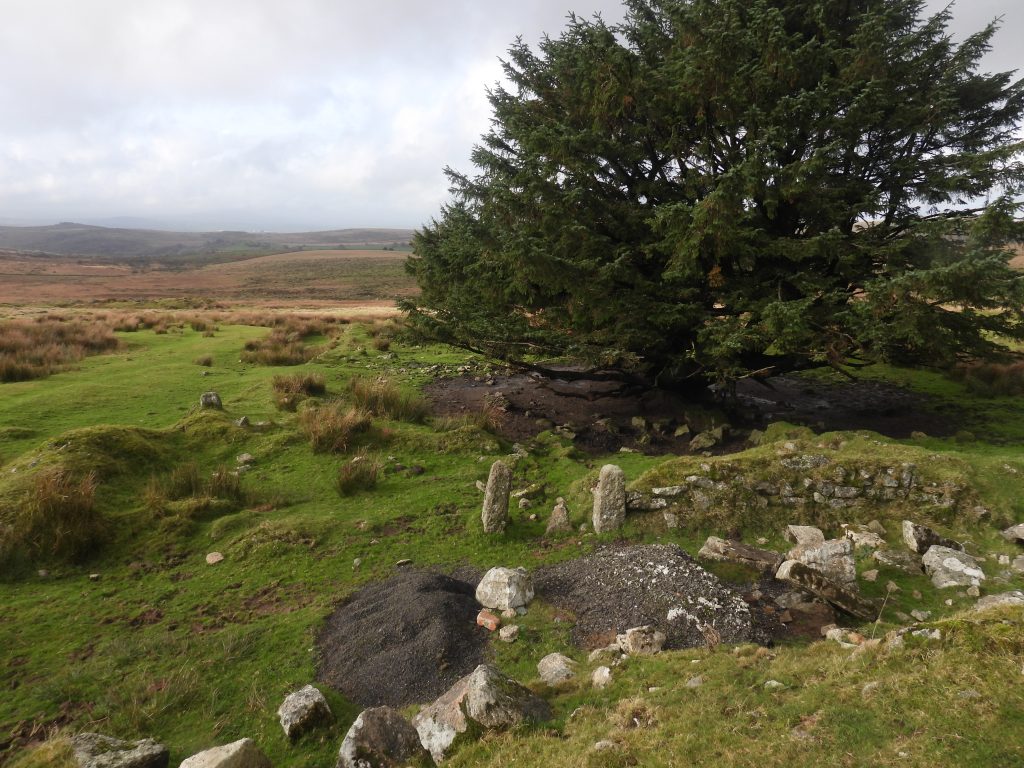 19b. Entrance to Garden 11&12