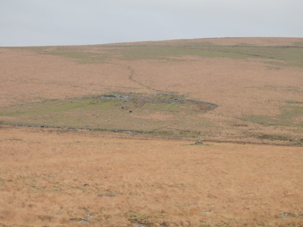 1. Approaching farm via Childe's Tomb