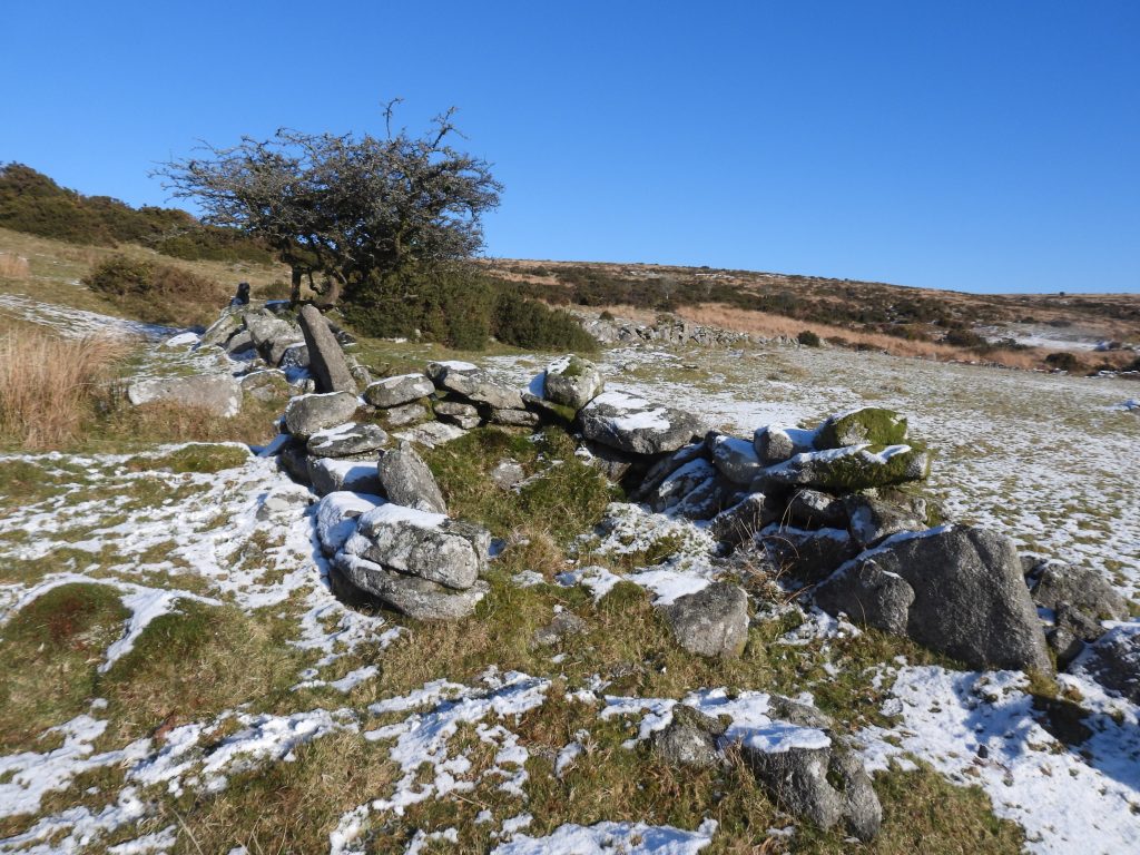 25. Structure NE corner