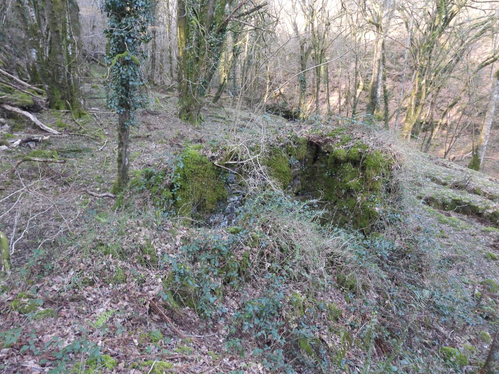 18b. Walling at top of Wheelhouse