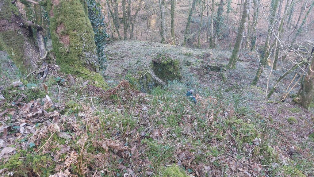 19a. Overlooking Dressing Floor