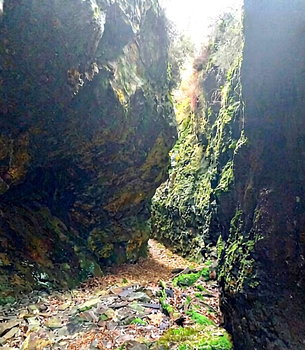 1. Cleft Rock d