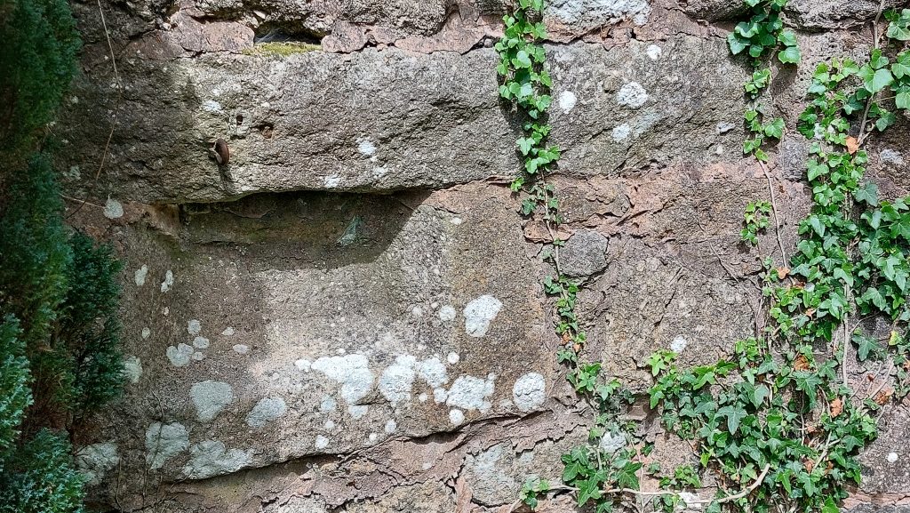 1. Mould Stone b
