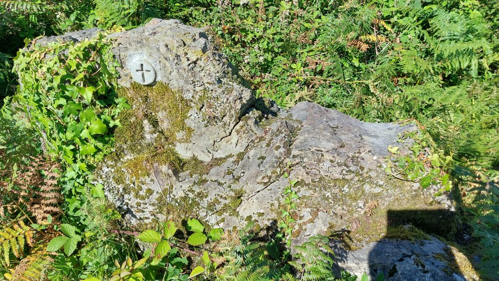 11. Henlake Rock and Cross