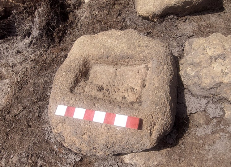 11c. F - Mouldstone - shallow - measure