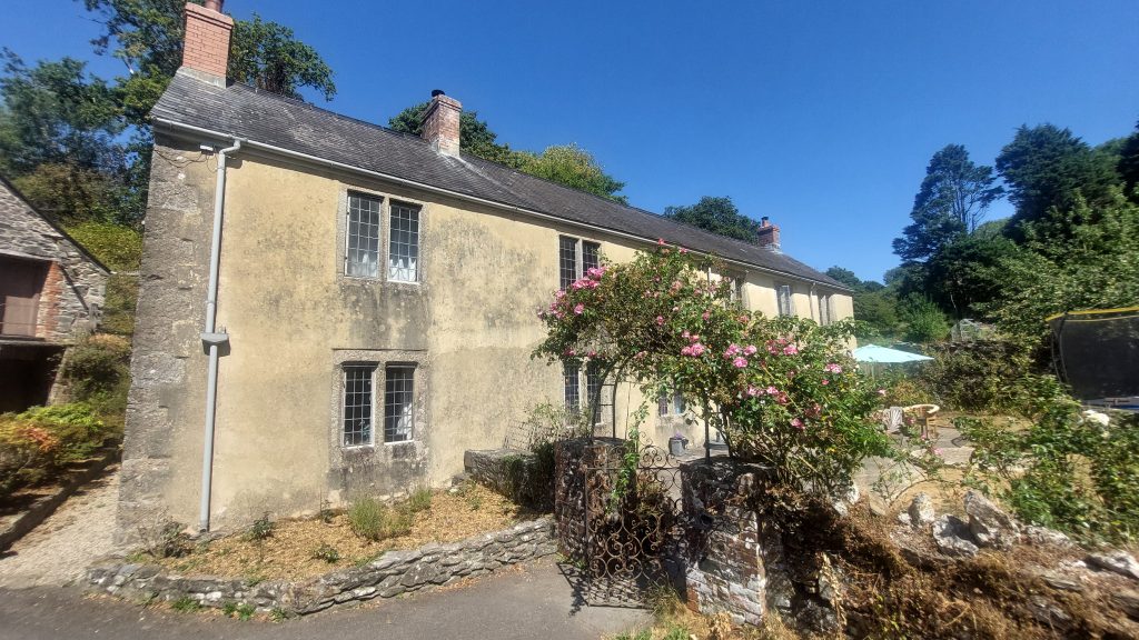 4. Manor House