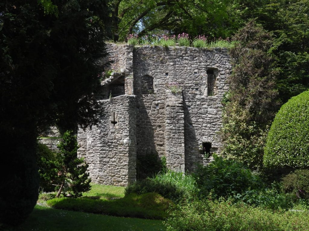 9. Gideligh Castle
