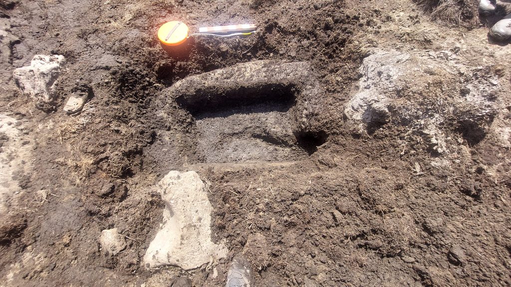 9b. D - Trough or Floatstone - Measure