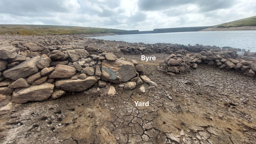 9d. Yard and Byre
