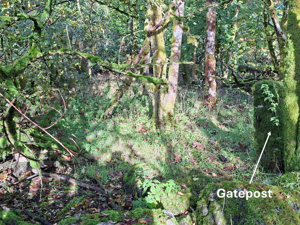 4b. Gatepost