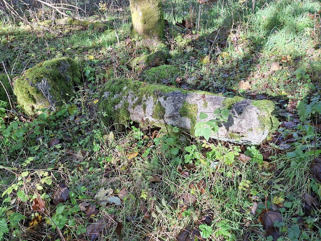 6. Worked Stone Building 6 - SX66087 83940