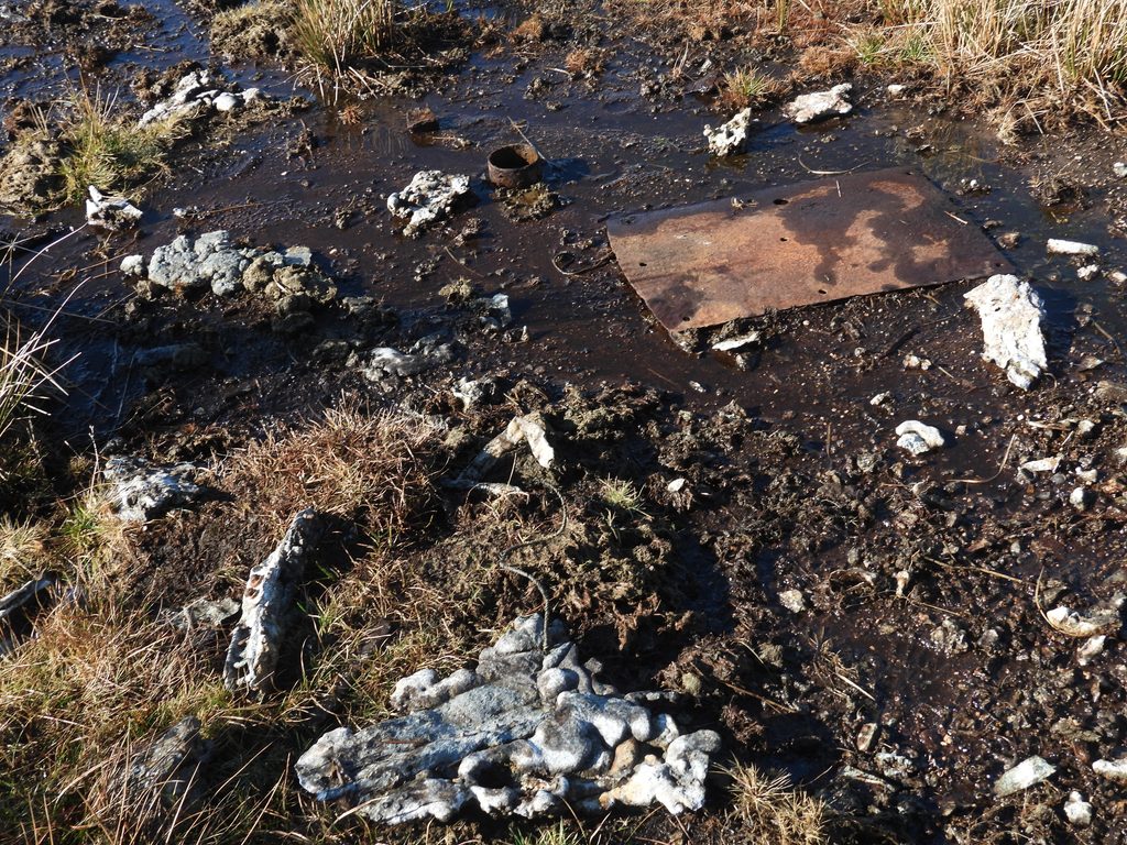 9b. Scattered Debris